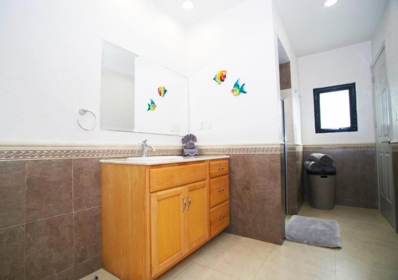 The Queen Of Cozumel Beach House -Luxury Beachfront Villa- Million Dollars View Buitenkant foto